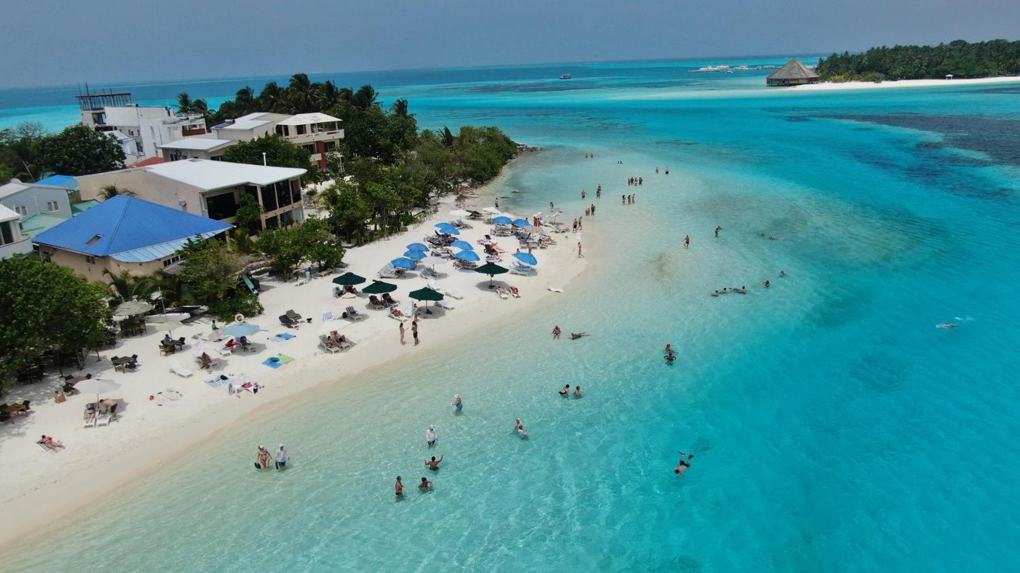 Hotel Bibee Maldives Dhiffushi Esterno foto
