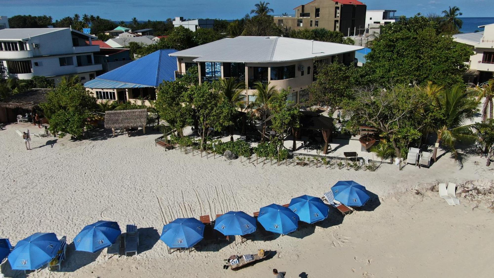 Hotel Bibee Maldives Dhiffushi Esterno foto