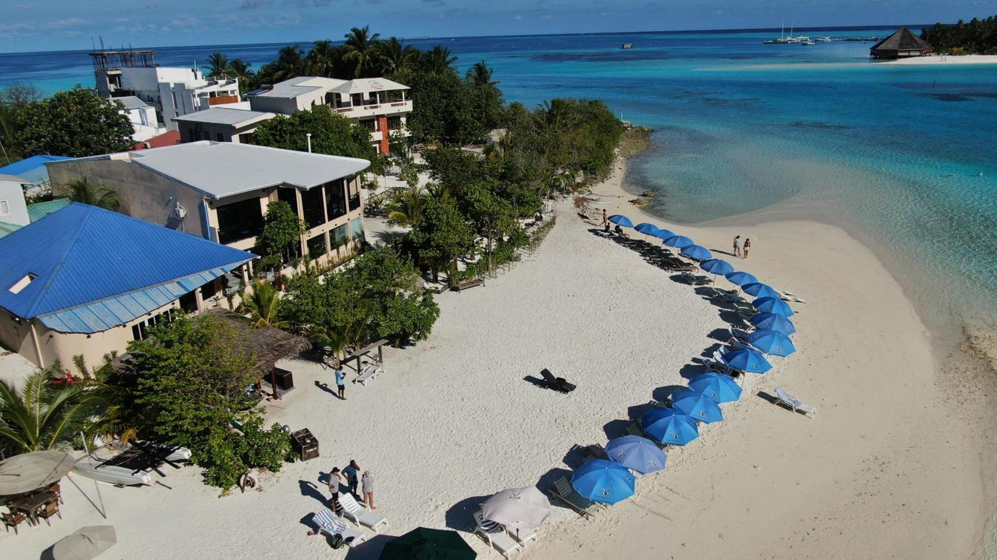 Hotel Bibee Maldives Dhiffushi Esterno foto