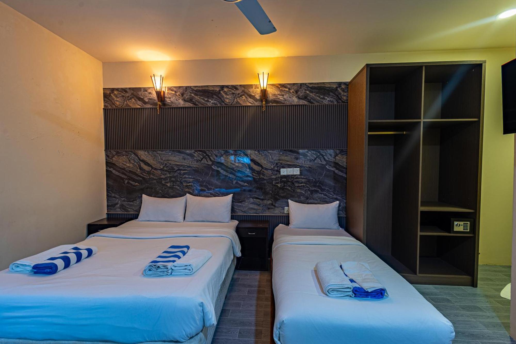 Hotel Bibee Maldives Dhiffushi Esterno foto