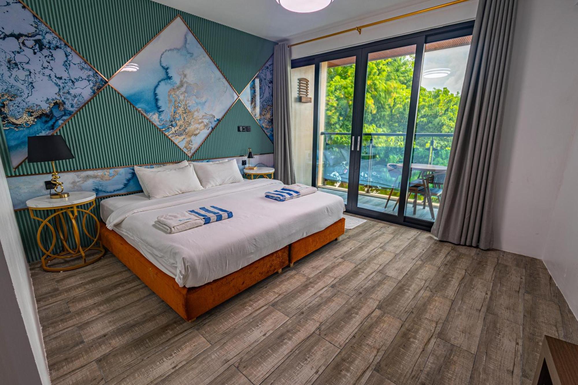 Hotel Bibee Maldives Dhiffushi Esterno foto