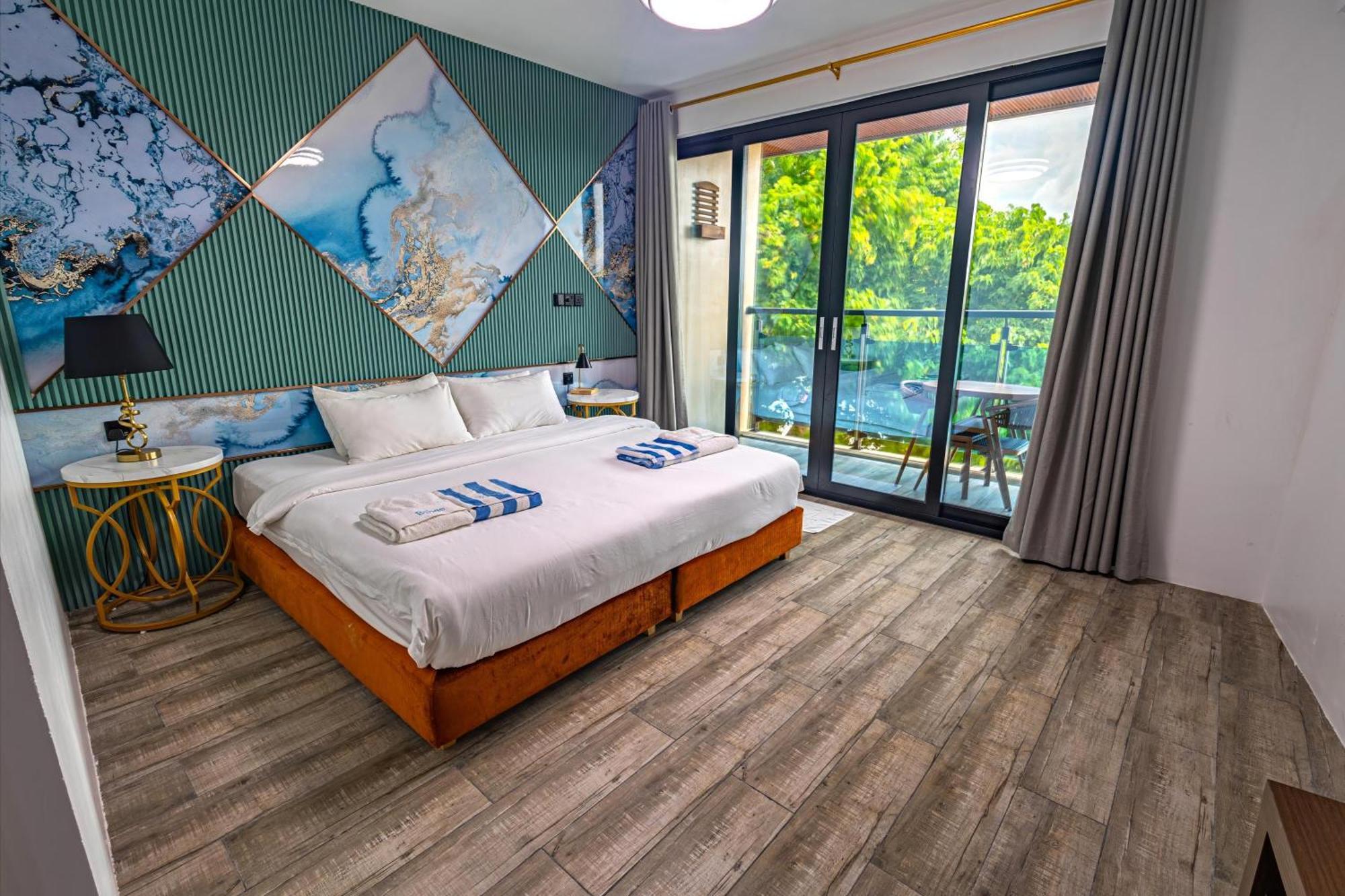Hotel Bibee Maldives Dhiffushi Esterno foto