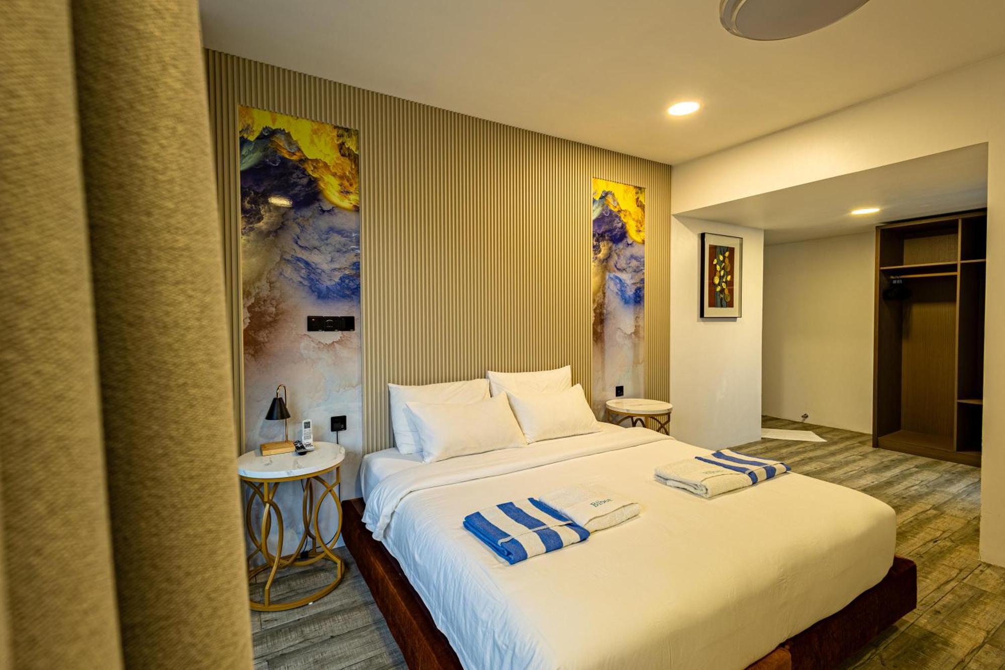 Hotel Bibee Maldives Dhiffushi Esterno foto