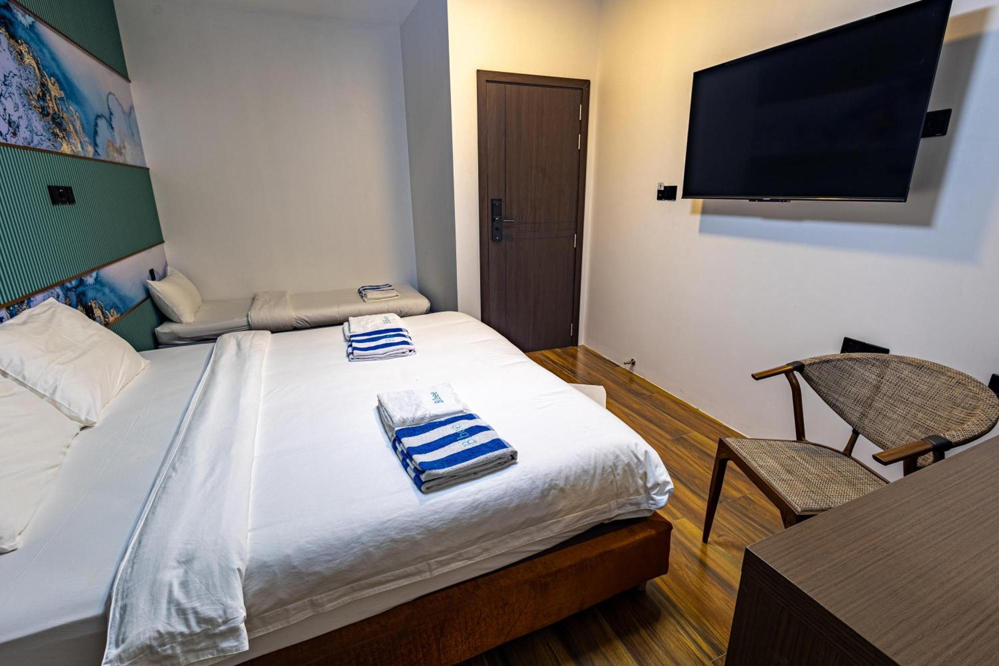 Hotel Bibee Maldives Dhiffushi Esterno foto